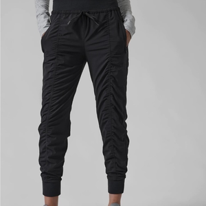 Atlethic pants. Yoga‎ dance work out black with pockets NYLON  PANTS. Size 2